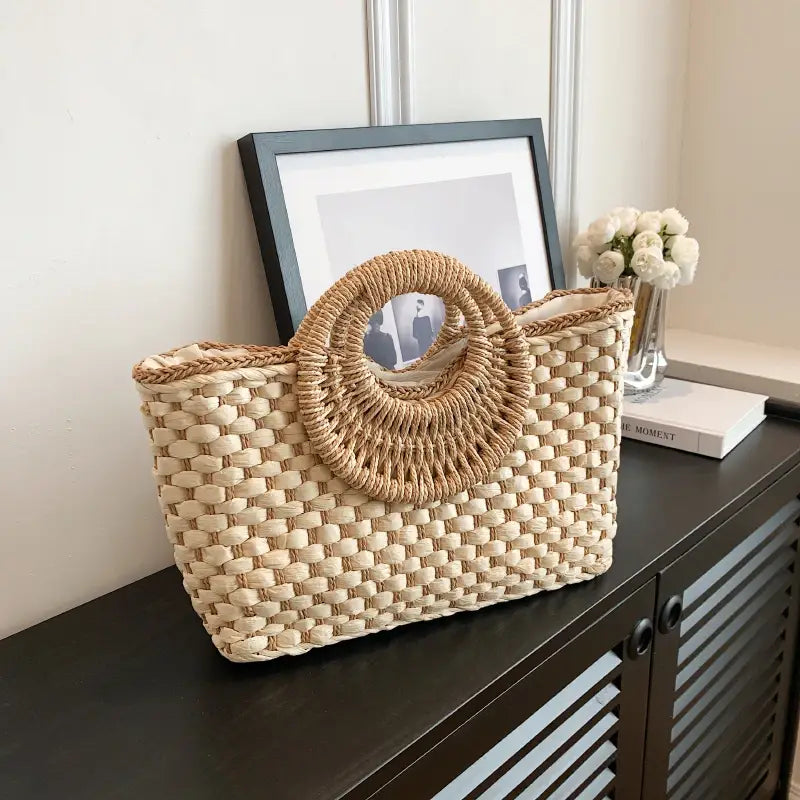 Boho Straw Bag Women Summer Handbag Half Moon Shape Rattan Woven Shopper Bag Large Capacity Beach Bag Vacation Tote Bag