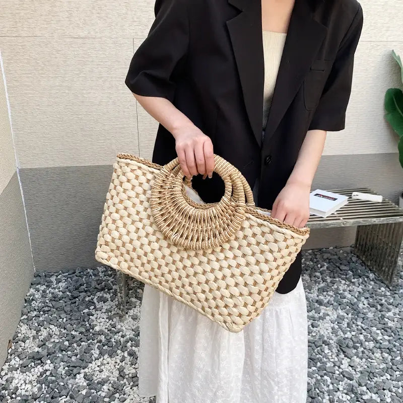 Boho Straw Bag Women Summer Handbag Half Moon Shape Rattan Woven Shopper Bag Large Capacity Beach Bag Vacation Tote Bag