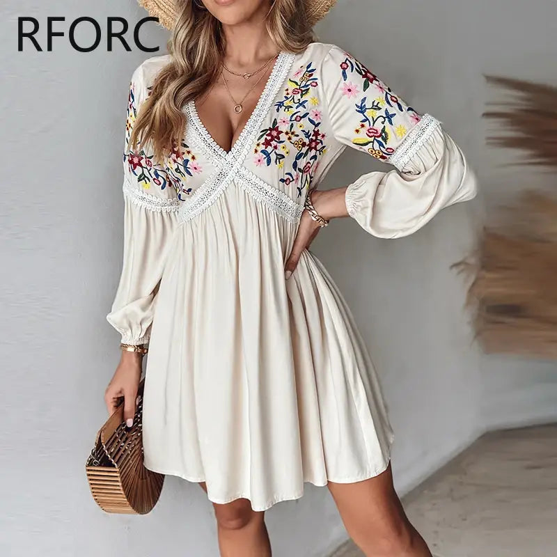 2024 Women Long Sleeves Embroidery Floral V Neck Loose Fit Vacation Mini Dress