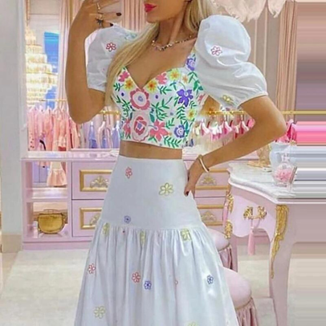 Women Allover Print Short Puff Sleeves Crop Tops & Ruffle Decor Skirt Maxi Vacation Skirt Sets - customized